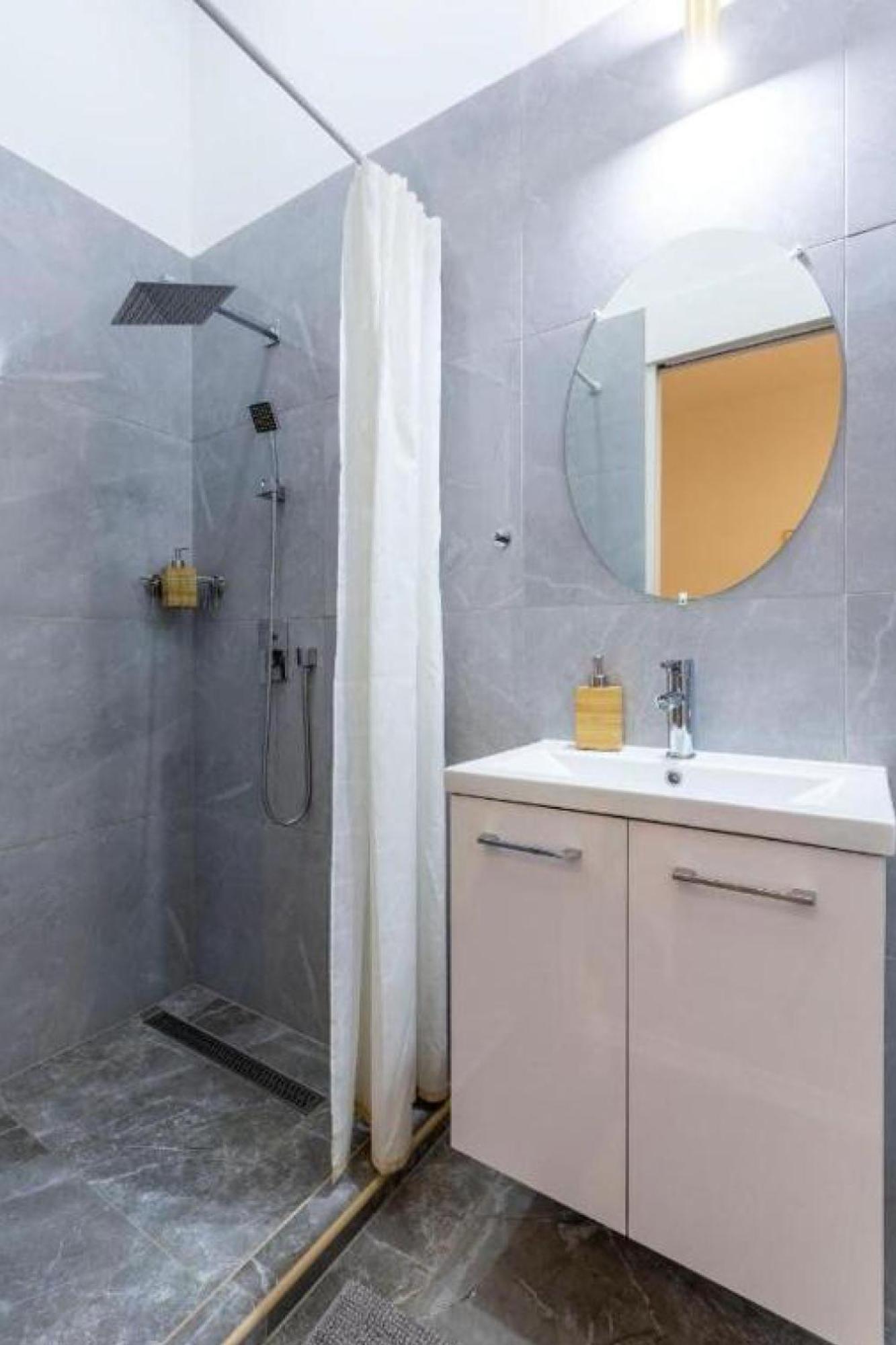 Exclusive Veres Palne By Cavaland New * Budapest